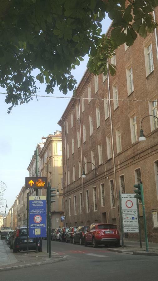 Un Soffice Nido Nel Cuore Di Torino Exterior foto