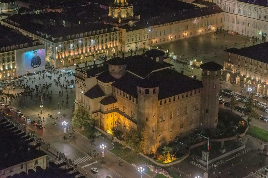 Un Soffice Nido Nel Cuore Di Torino Exterior foto